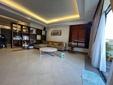 Condominium For Sale in Diamond Villa