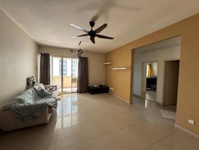 Condominium For Sale in Aman Heights