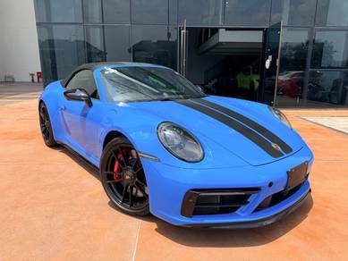 Porsche 911 Carrera CARRERA 4 GTS CABRIOLET in Butterworth, PNG