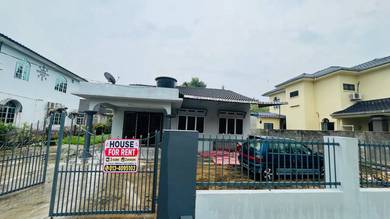 Bungalow House For Rent in Teluk Intan,PRK