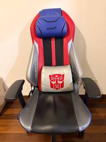 Used OSIM UTHRONE V massage gaming chair