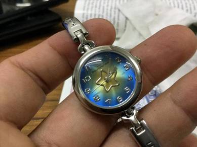 Original No Boundaries lady watch