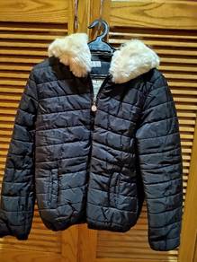 waterproof windbreaker