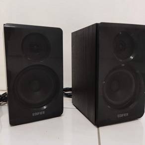 Edifier R33BT Bluetooth Speakers