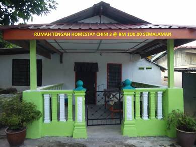 Homestay Hj Awang Felda Chini 3 (Rumah Tengah)