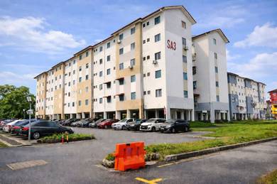 Flat For Sale in Seri Anggerik