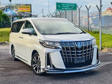 Toyota Alphard SC in Puchong, KUL