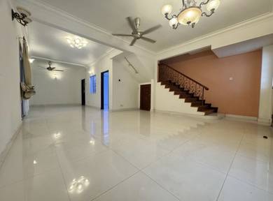 Semi-Detached House For Sale in Seri Kembangan,SGR