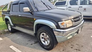 Toyota Hilux G in Kuching, SWK