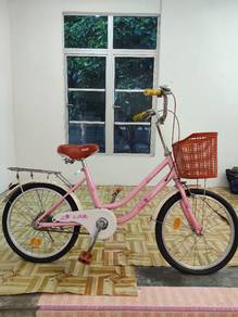 Basikal Budak Perempuan 