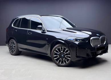 BMW X5 XDRIVE50E M SPORT in Cheras, KUL