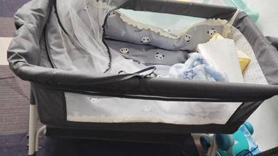 baby cot