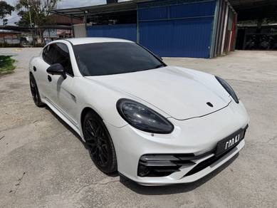 Porsche Panamera 4S in Kajang, SGR