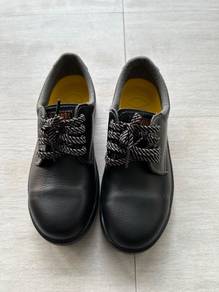 Safety shoes untuk dijual