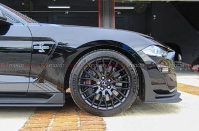 Ford Mustang 2018 GT350 Side Fender Bodykit Set