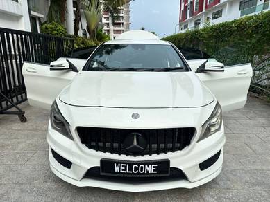 Mercedes Benz CLA180 180 (CBU) in Others, PNG