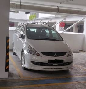 Mitsubishi Grandis MIVEC in Gombak, SGR