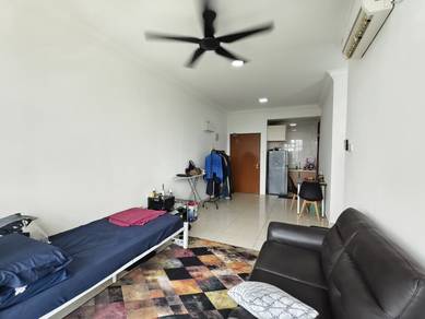 Service Residence For Sale in Pangsapuri Tanah Emas (Golden Sands)