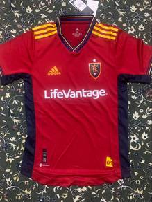 player issues jersey