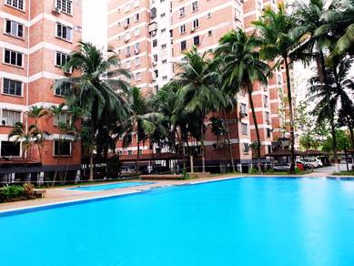 Condominium For Sale in Garden Park
