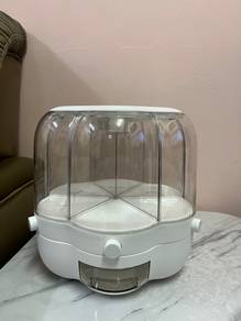 rotating dispenser