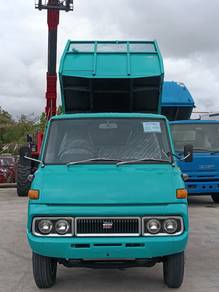 Toyota bu10 tipper truck 4x2