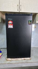 Peti Ais Satu Pintu (Frozen included)