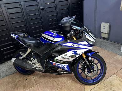 Yamaha R15