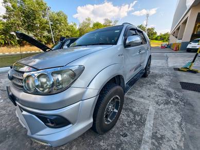 2011 Toyota Fortuner V TRD SPORTIVO