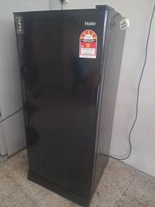 1 pintu peti ais / Fridge (ada brand warranty)