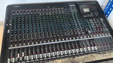 Yamaha MGP24X analog mixer