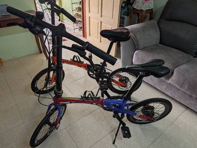 2 basikal lipat untuk dijual. 