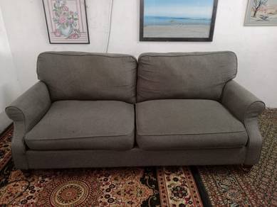 Naufal perabut terpakai sofa 