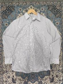 kemeja Uniqlo stripe 