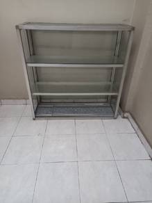 almari cermin / glass rack