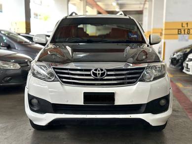 Toyota Fortuner V in Seri Kembangan, SGR
