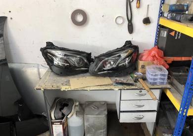 Mecerdes E Class ( 2020 ) Front Head Light