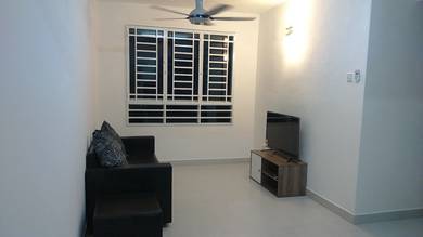 Apartment For Sale in Centrio Avenue