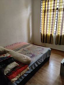 Room in Puchong, SGR