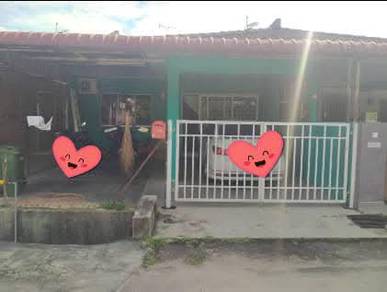 1-storey Terraced House For Sale in Cheng,MLK