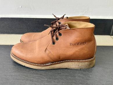 Red Wing 595 Men’s Traction Tread Chukka Boot