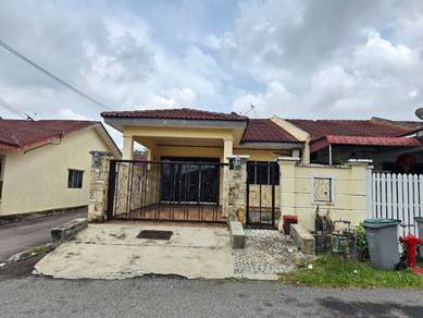 1-storey Terraced House For Sale in Cheng,MLK