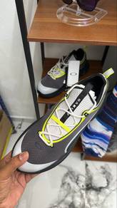 kasut oakley