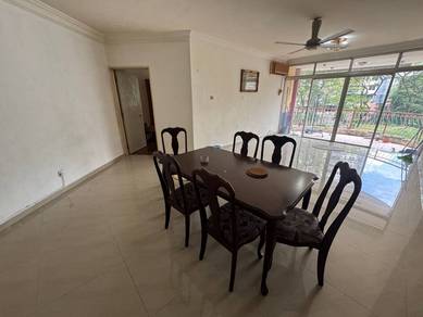 Condominium For Sale in Venice Hill