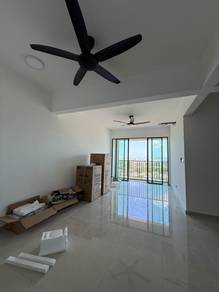 Condominium For Rent in Ideal Venice Residency