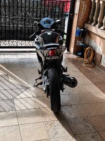 Yamaha R15