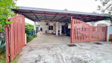 Room in Telok Panglima Garang, SGR