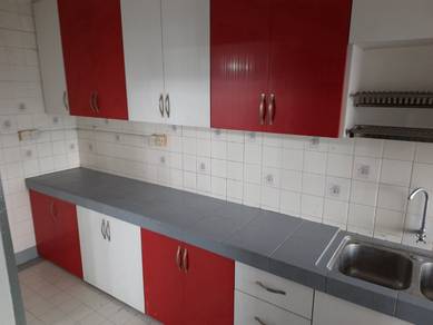 Condominium For Rent in The Pines