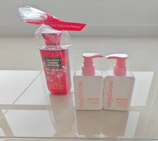 Japanese Cherry Blossom 295ml Facial Wash 100G 