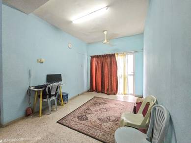 Apartment For Sale in Kenari Court